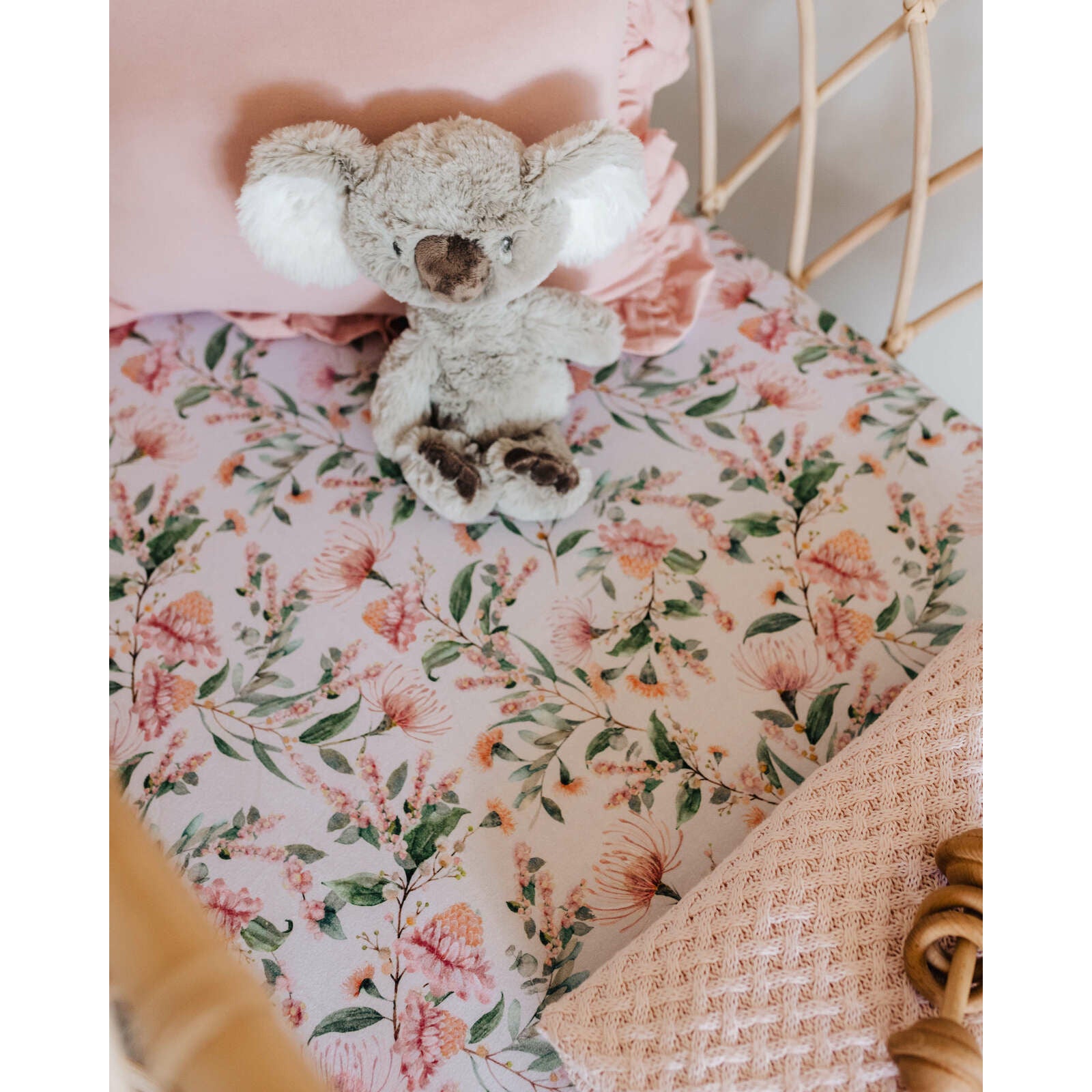 Wattle bassinet sheet