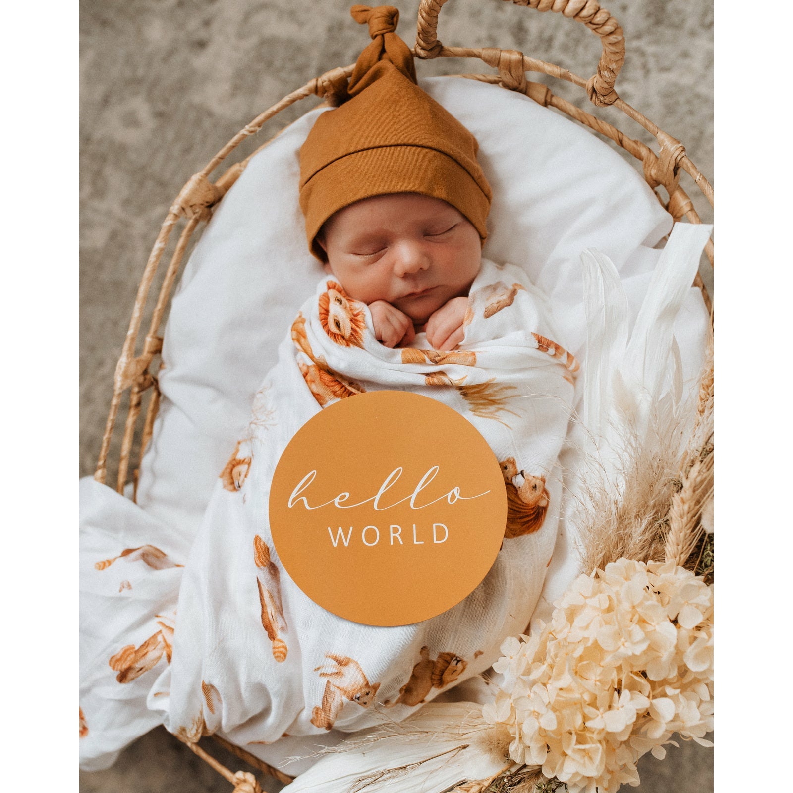 Lion muslin wrap