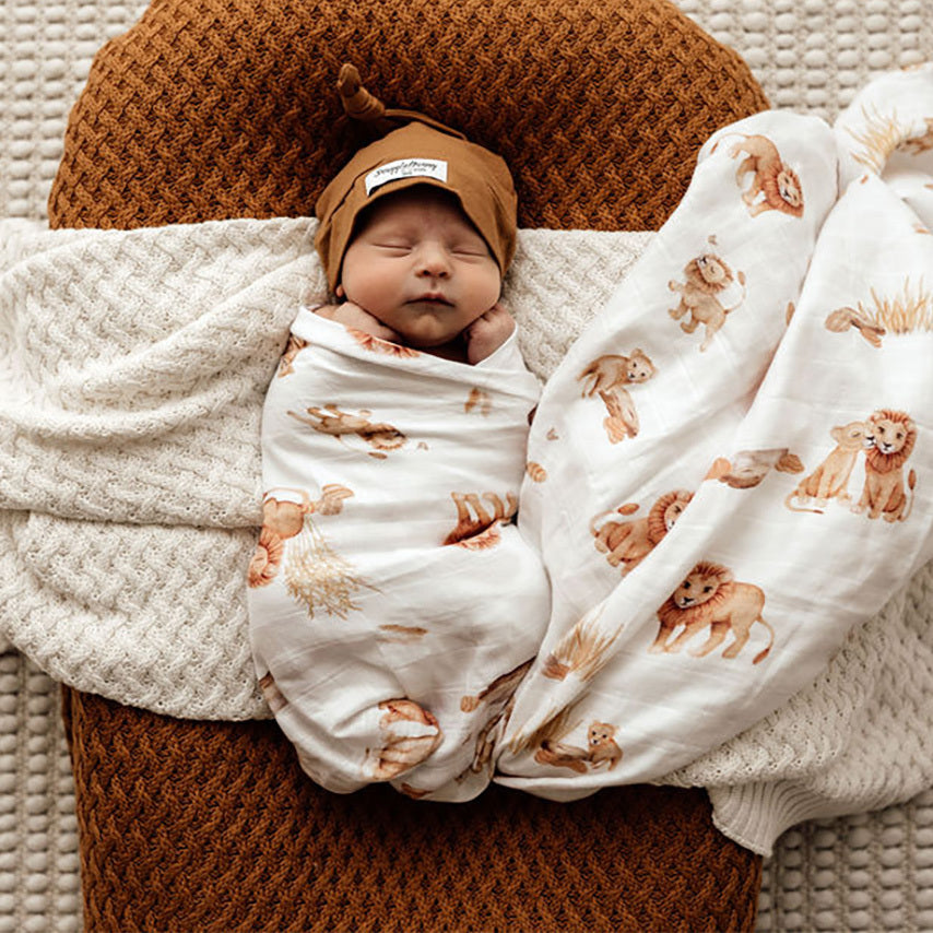 Lion muslin wrap